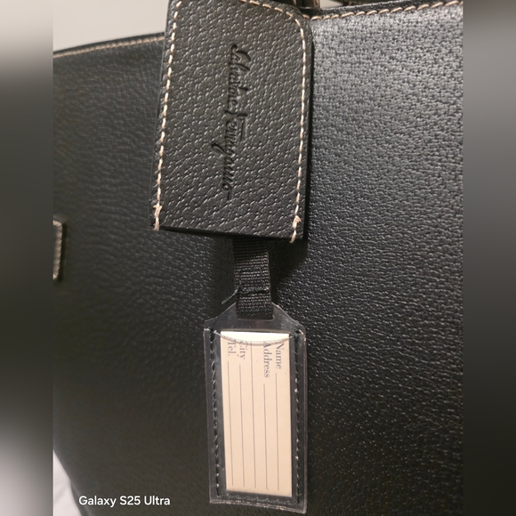 FERRAGAMO GANCINI VINTAGE NEW Padlock Black Leather Men's Bag - Picture 8 of 16